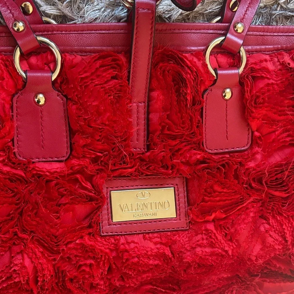Valentino Red Floral Textured Tote, Gold Hardware - Picture 11 of 14